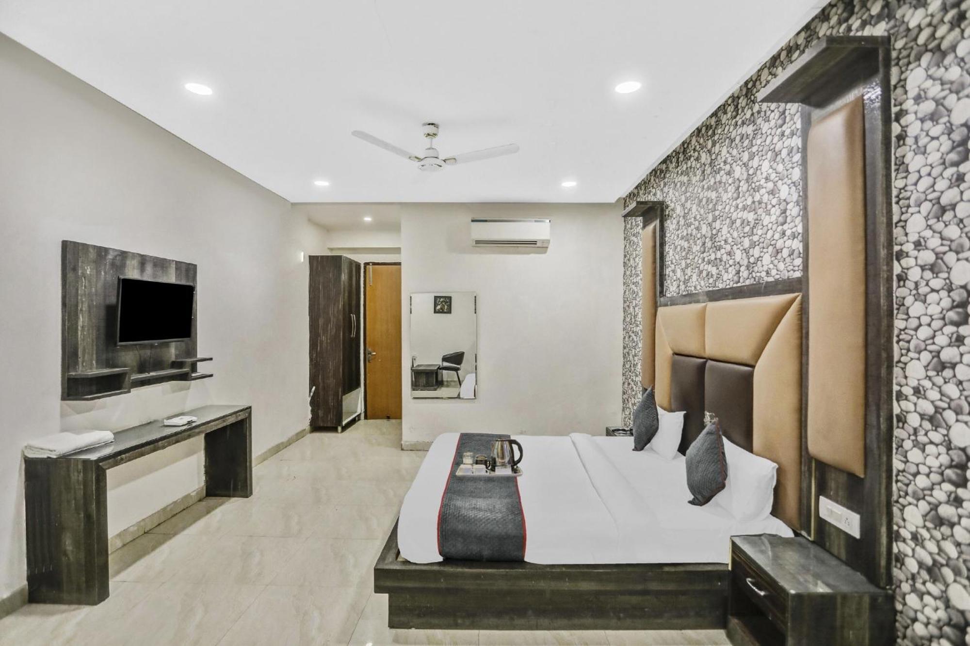Townhouse 22956 Hotel Grand Residency Delhi  Extérieur photo