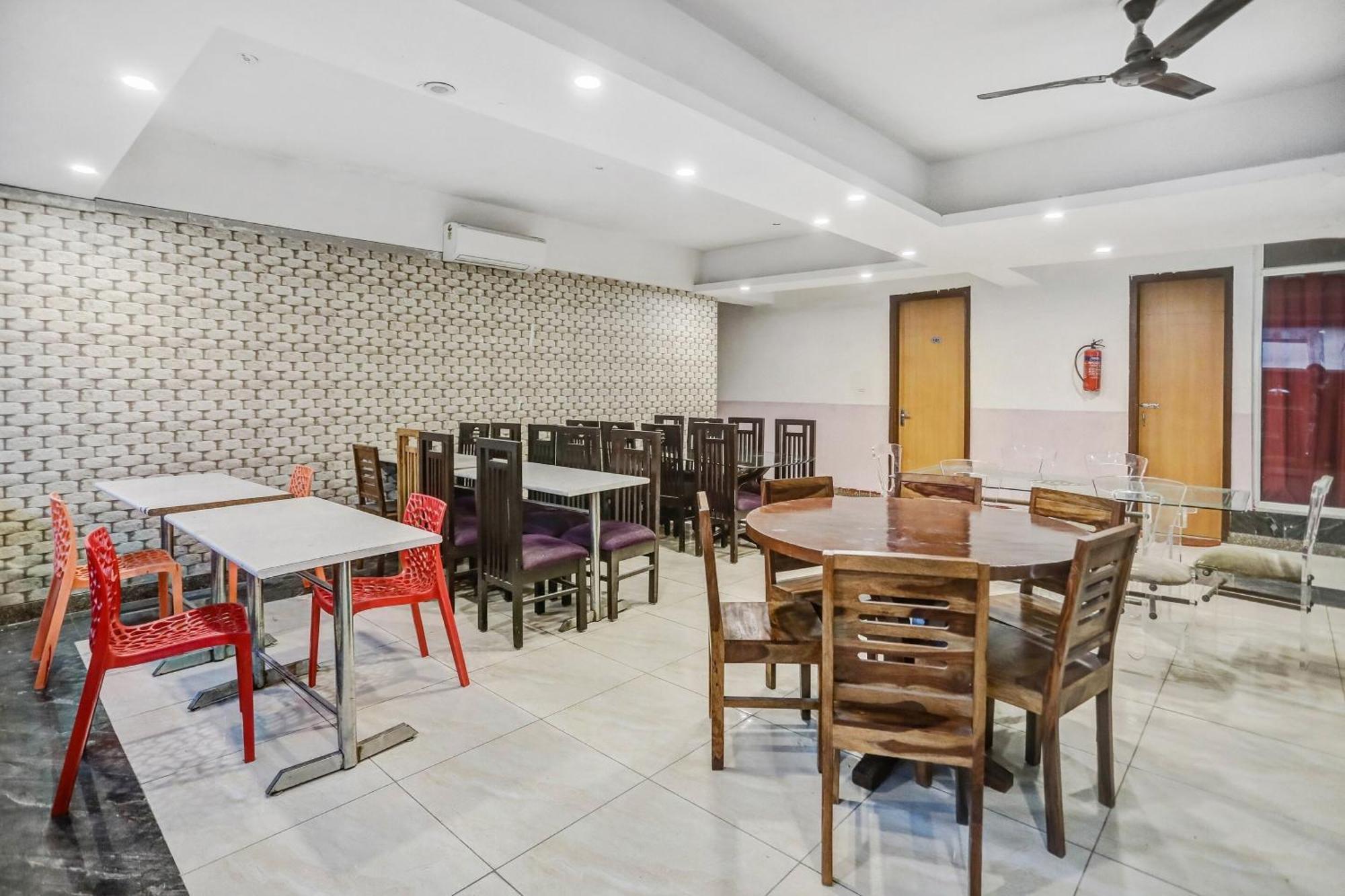Townhouse 22956 Hotel Grand Residency Delhi  Extérieur photo