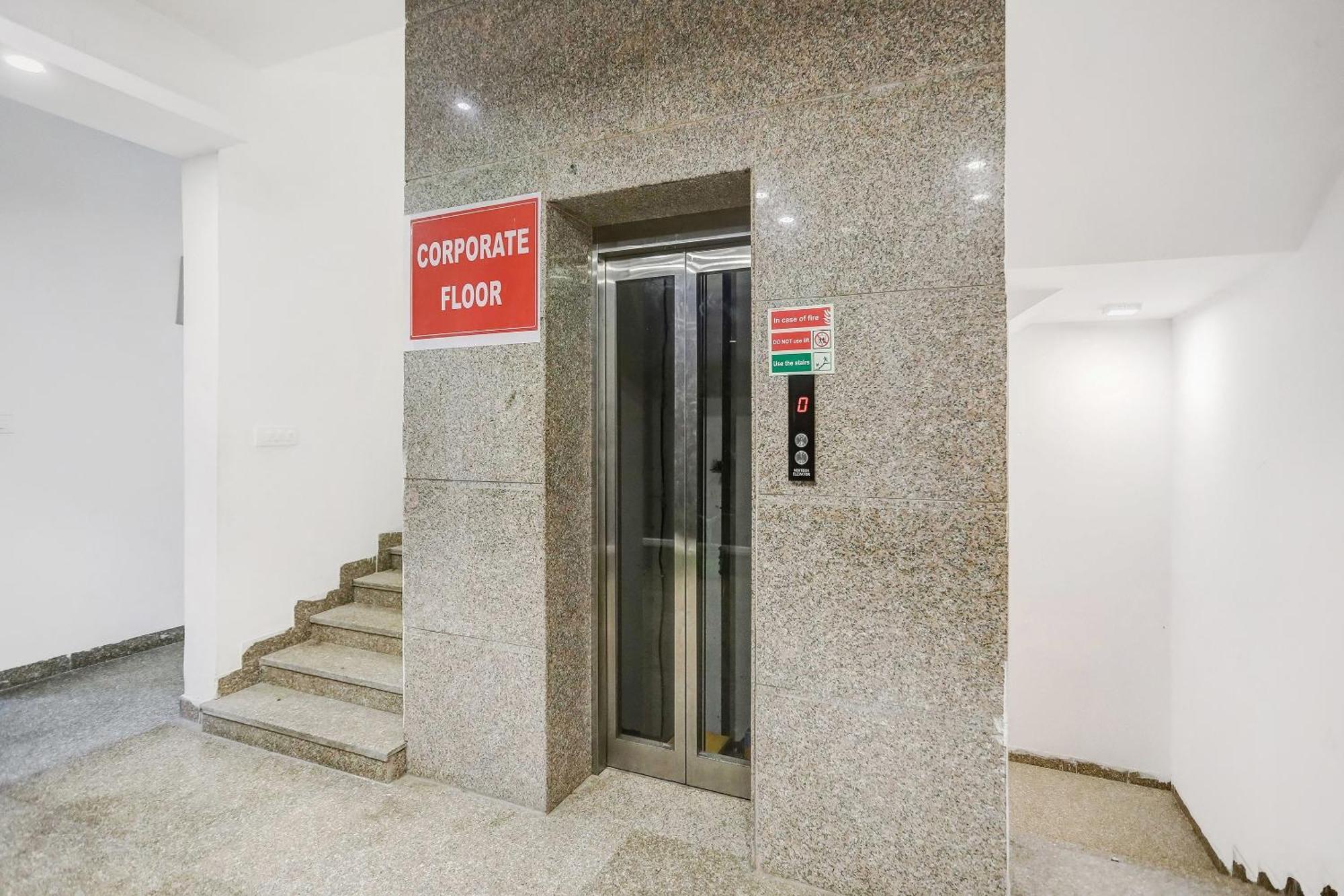 Townhouse 22956 Hotel Grand Residency Delhi  Extérieur photo
