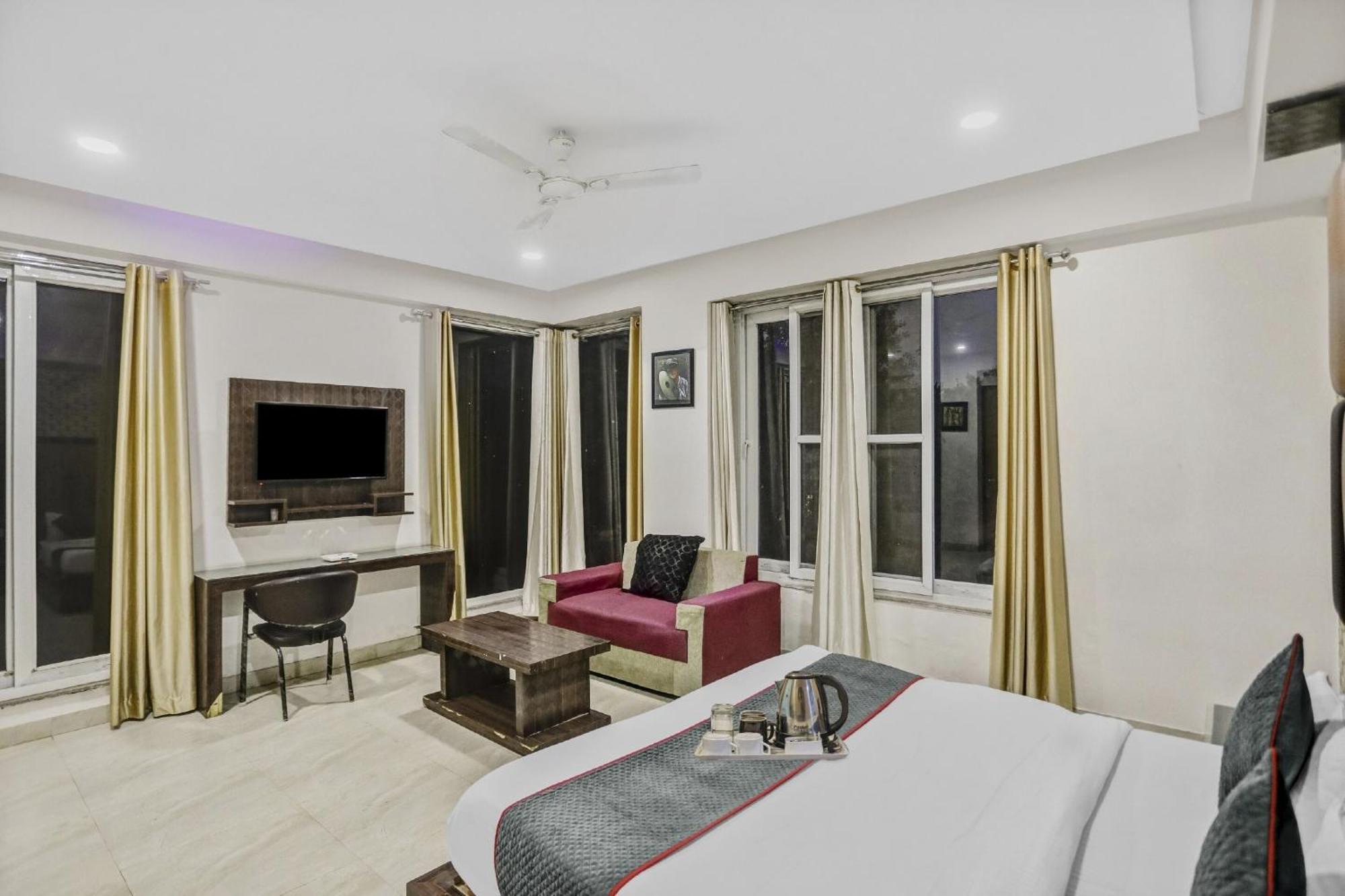 Townhouse 22956 Hotel Grand Residency Delhi  Extérieur photo