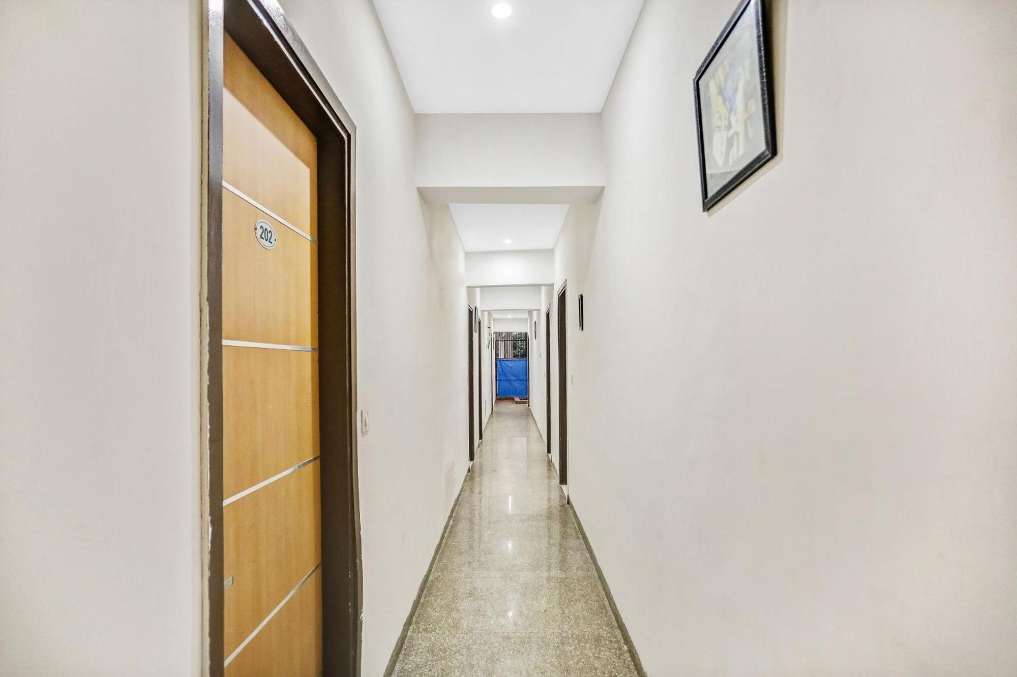 Townhouse 22956 Hotel Grand Residency Delhi  Extérieur photo
