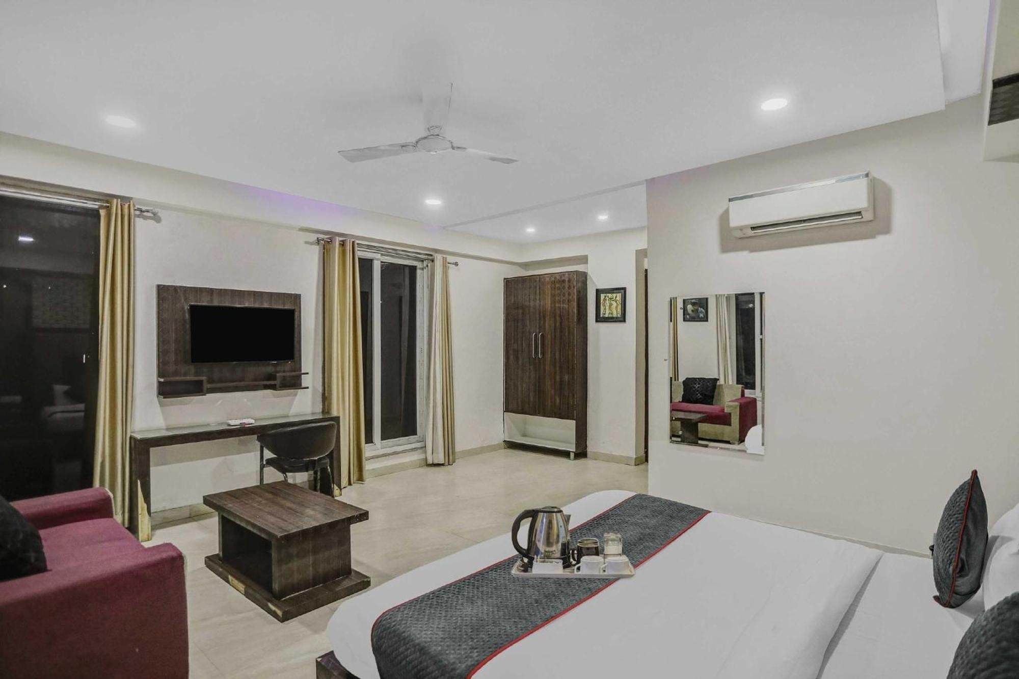Townhouse 22956 Hotel Grand Residency Delhi  Extérieur photo